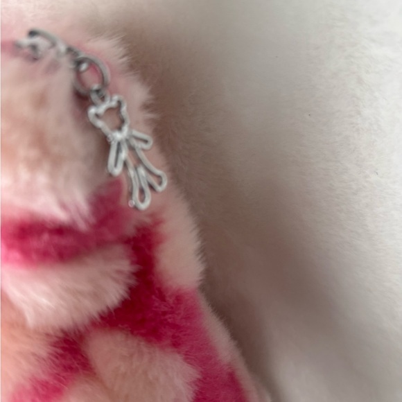 Hello Kitty tote purse Plush Heart Tote Bag Pink Faux Fur - Picture 3 of 8